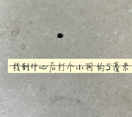 黑河瓷砖空鼓维修公司专业解答在瓷砖铺贴过程中，如果砂料搅拌不均匀，将会带来以下问题